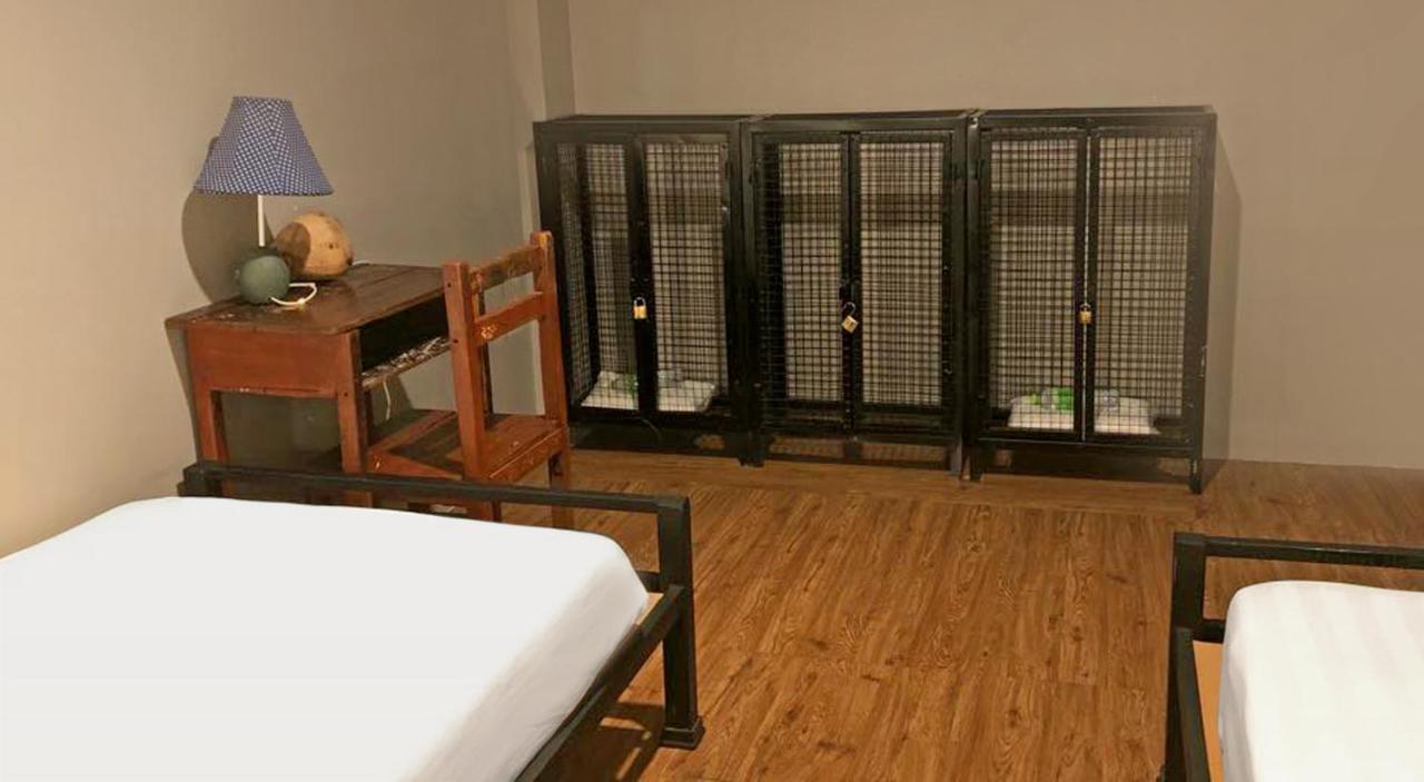 Ok Chic Phuket Hostel Екстериор снимка